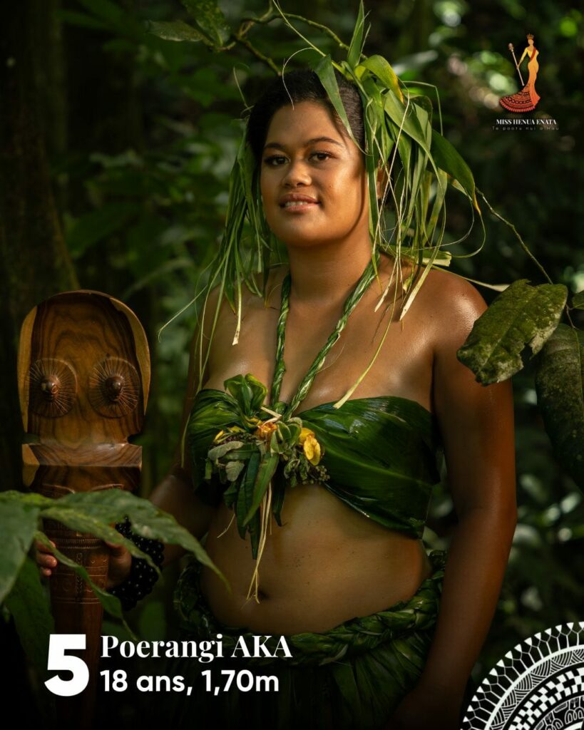 Miss-Henua-Enata-5-819x1024.jpeg (120 KB)