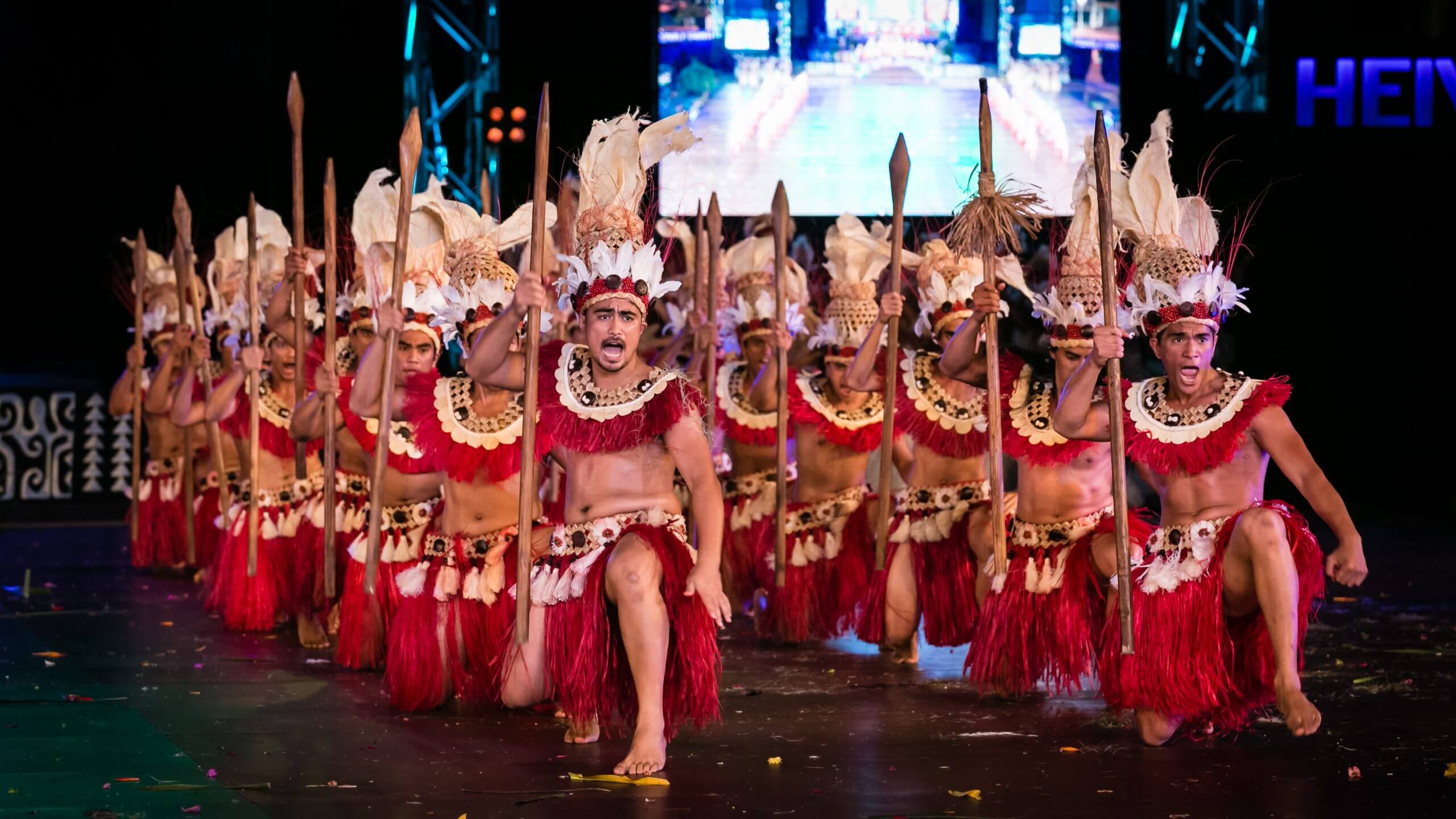 heiva-i-tahiti.jpeg (306 KB)