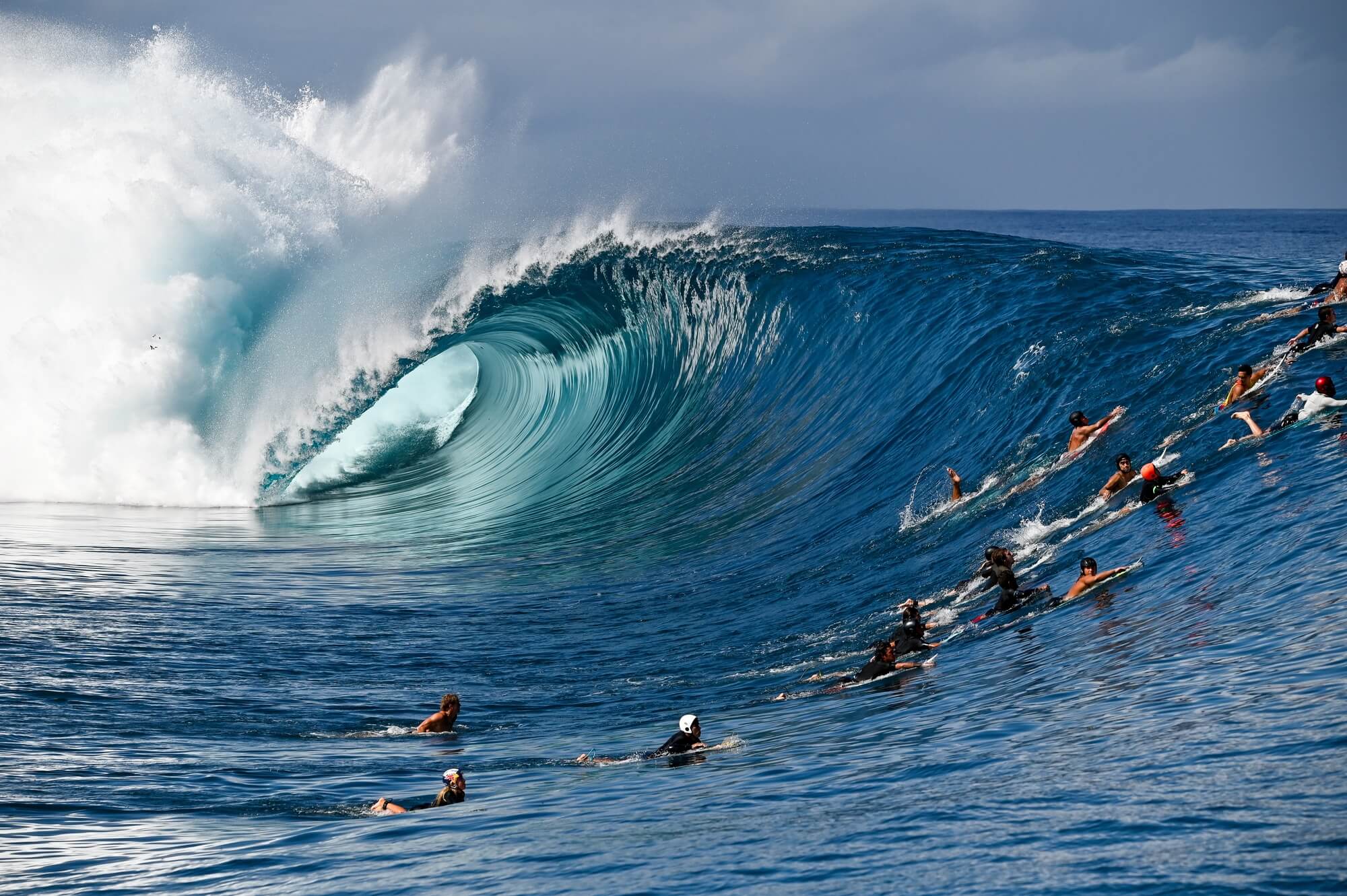 Teahupoo-la-vague-mythique-de-Tahiti.jpeg (349 KB)