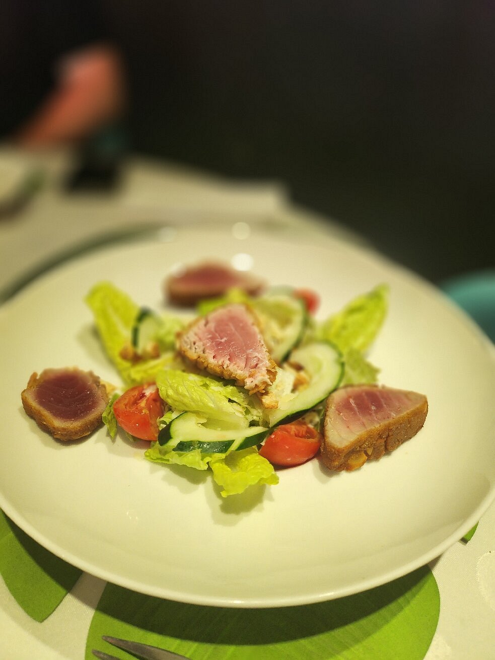 le-retro-papeete-bar-plats.jpeg (121 KB)